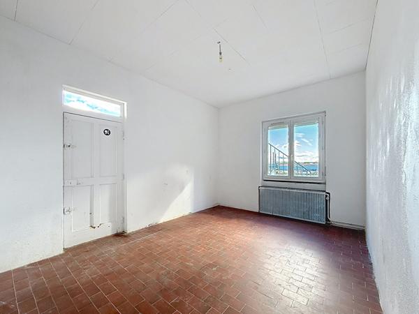 Maison Meximieux 4 pièces, 90 m2, 3 chambres, garage , terrain, atelier;