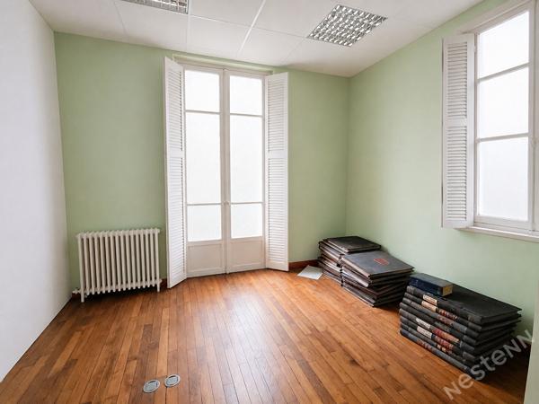 A vendre - Maison atypique avec gros potentiel aux portes de Lalinde !