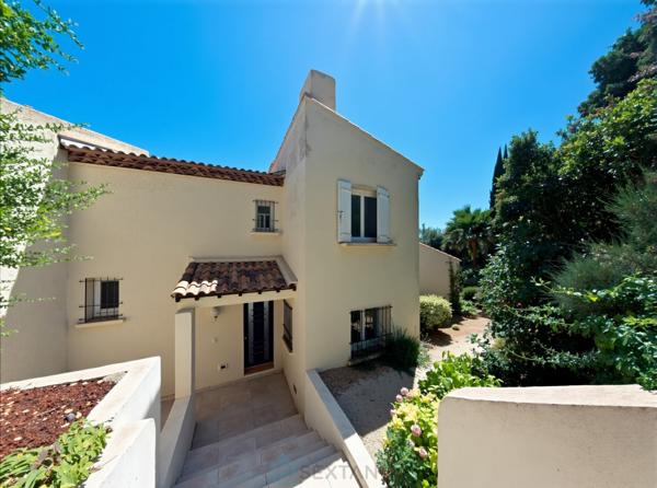 ISTRES Villa d’exception avec vue panoramique sur l’étang – Port des Heures Claires