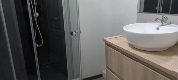 Appartement entièrement rénové et disponible