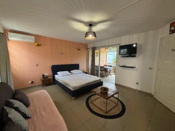 Appartement à louer    1 pièce • 23 m2 Saint-François