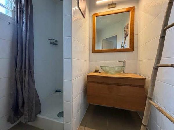 Appartement à louer    1 pièce • 23 m2 Saint-François