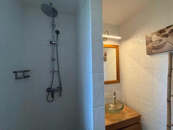 Appartement à louer    1 pièce • 23 m2 Saint-François