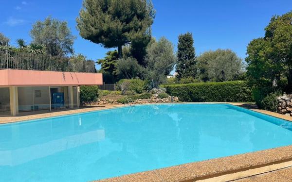 Appartement à vendre    1 pièce • 35,30 m2 Nice