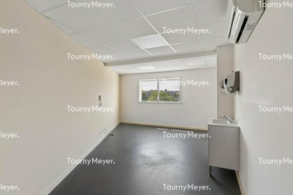 BUREAUX A LOUER OU A VENDRE - LORMONT