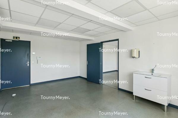 BUREAUX A LOUER OU A VENDRE - LORMONT