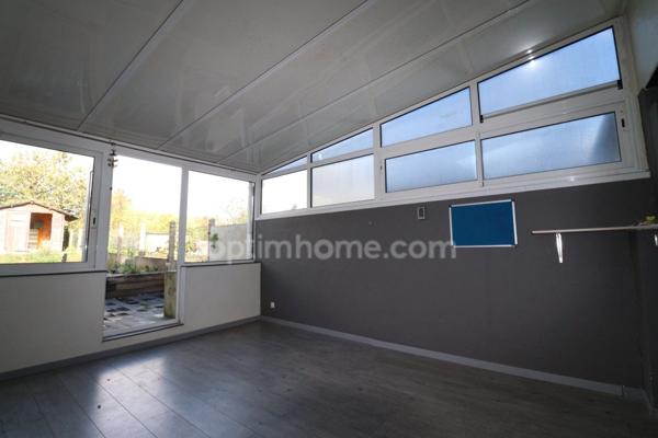 MAISON DE CENTRE VILLE DE 134 M² - 4 CHAMBRES - 91 000 € - LE DORAT 87210