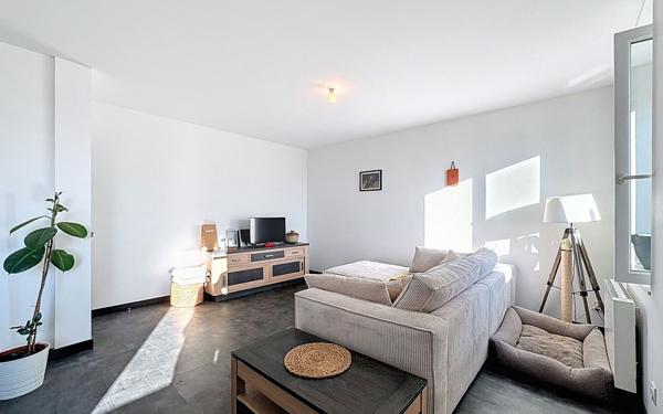 Maison à vendre    5 pièces •  Sébazac-Concourès