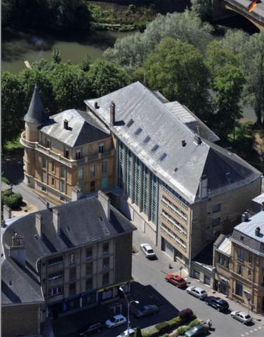 Immeuble dans Sedan