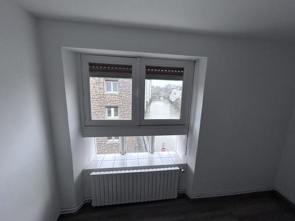 Immeuble dans Sedan