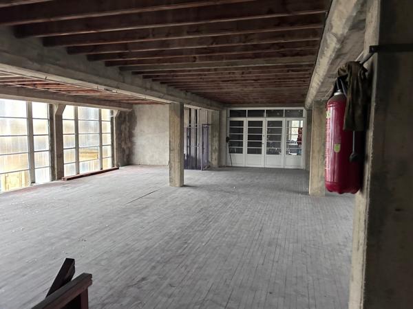 Immeuble dans Sedan