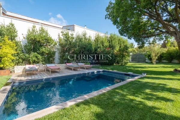 ILE DE RE- VILLA ET SON ANNEXE AVEC VUE PANORAMIQUE SUR LES MARAIS