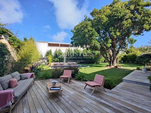 ILE DE RE- VILLA ET SON ANNEXE AVEC VUE PANORAMIQUE SUR LES MARAIS