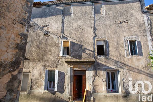 Maison de village 4 pièces de 200 m² à Estézargues (30390)