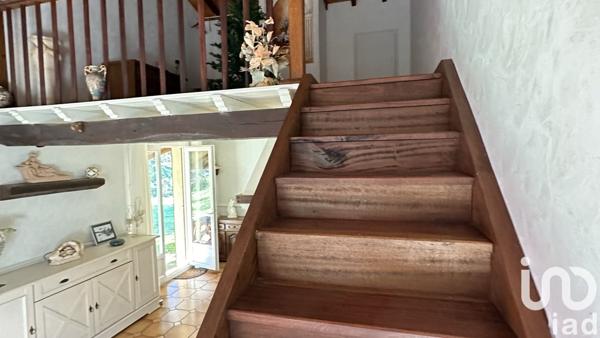 Maison traditionnelle 5 pièces de 147 m² à Bouloc (31620)