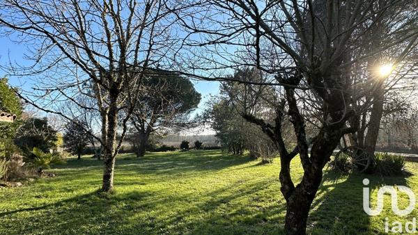 Maison traditionnelle 5 pièces de 147 m² à Bouloc (31620)