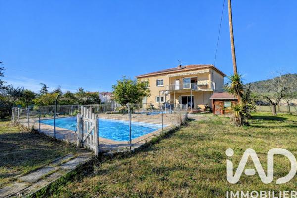 Maison à vendre 4 pièces 167 m² Le Luc