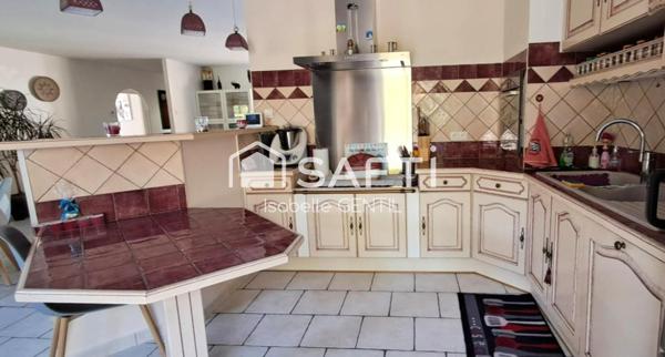 Maison de plain pied avec jardin arboré sans vis-à-vis