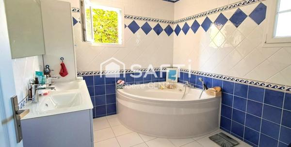 Maison de plain pied avec jardin arboré sans vis-à-vis