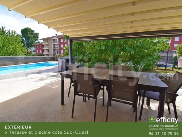Maison
         7 pièces
        - 152 m² Exclusivité 389 000 € *