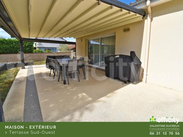 Maison
         7 pièces
        - 152 m² Exclusivité 389 000 € *