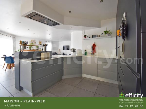 Maison
         7 pièces
        - 152 m² Exclusivité 389 000 € *