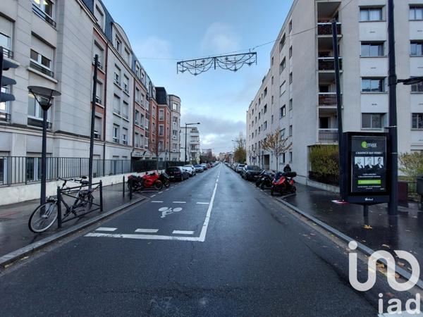 Appartement 3 pièces de 72 m² à Bois-Colombes (92270)