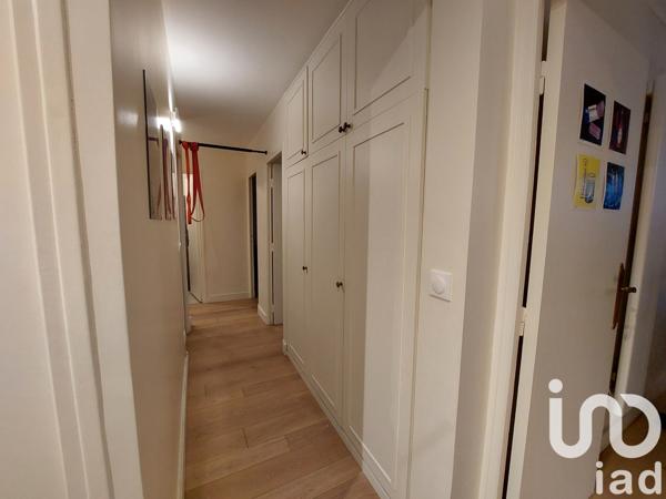 Appartement 3 pièces de 72 m² à Bois-Colombes (92270)