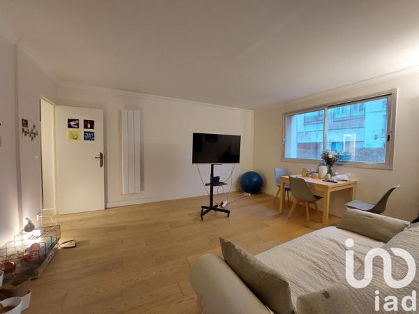 Appartement 3 pièces de 72 m² à Bois-Colombes (92270)