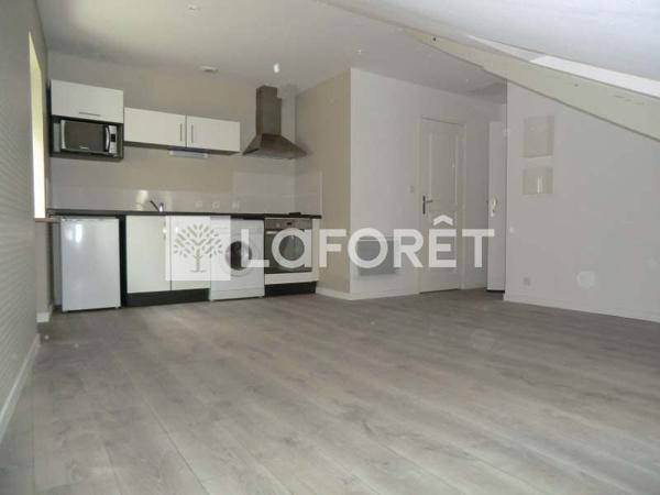 Location appartement près de REDON - 1 pièce(s) - 18 m² - 390 €/mois
