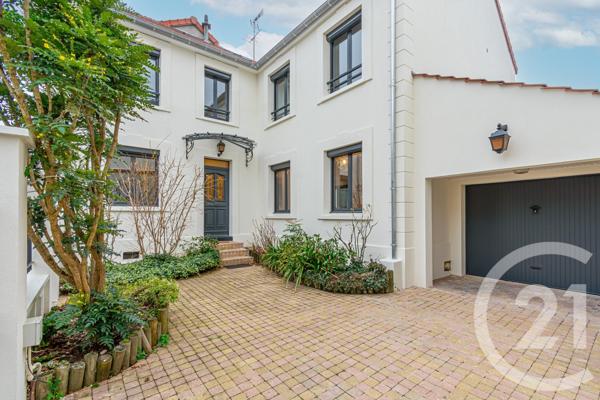 Maison à vendre  6 pièces - 160,21 m2 LA VARENNE ST HILAIRE - 94