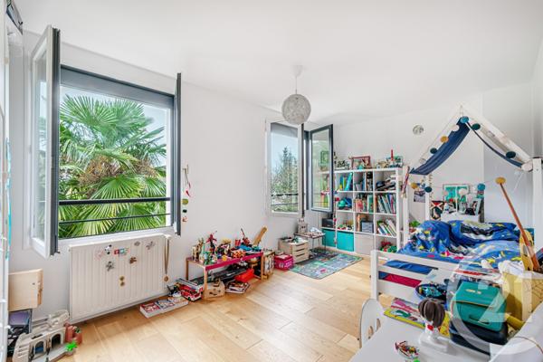 Maison à vendre  6 pièces - 160,21 m2 LA VARENNE ST HILAIRE - 94