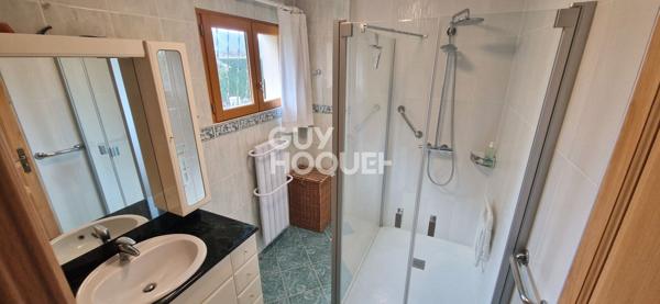 Maison F7 (147 m²) à vendre à CHAMBRY