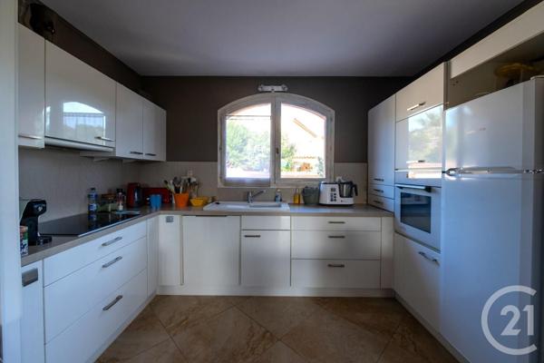 Maison à vendre  8 pièces - 212,61 m2 BORMES LES MIMOSAS - 83