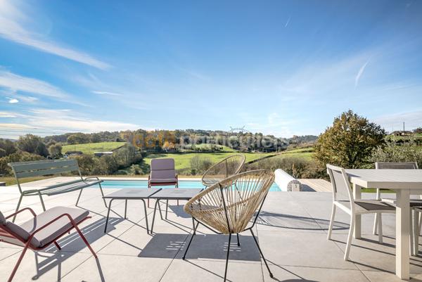 Vente Maison198 m² - 8 Pièces - MOUGUERRE (64990)