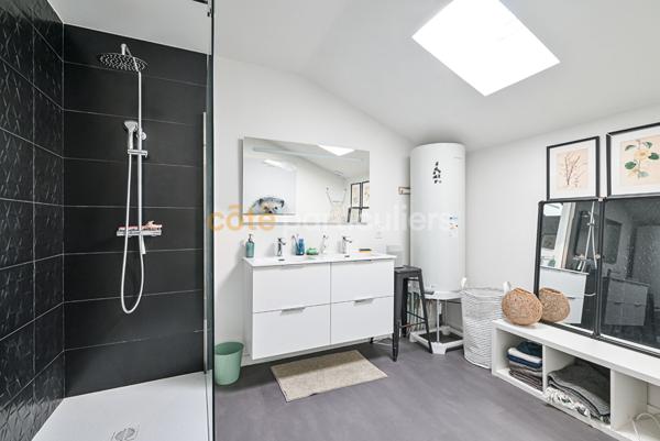 Vente Maison198 m² - 8 Pièces - MOUGUERRE (64990)