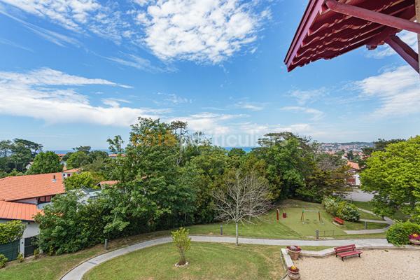 Vente
                Maison198 m² - 8 Pièces -
                    MOUGUERRE (64990)