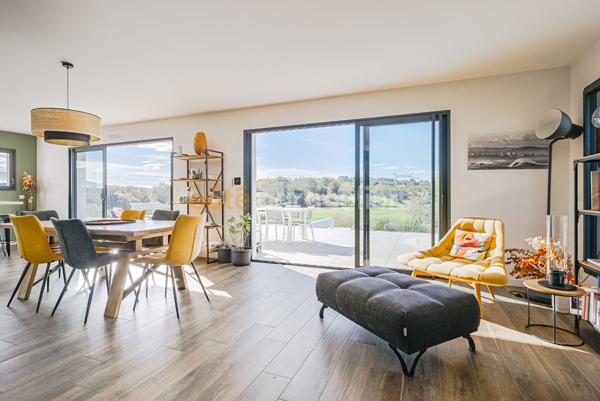 Vente Maison198 m² - 8 Pièces - MOUGUERRE (64990)