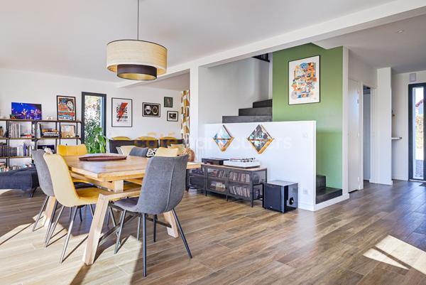 Vente Maison198 m² - 8 Pièces - MOUGUERRE (64990)