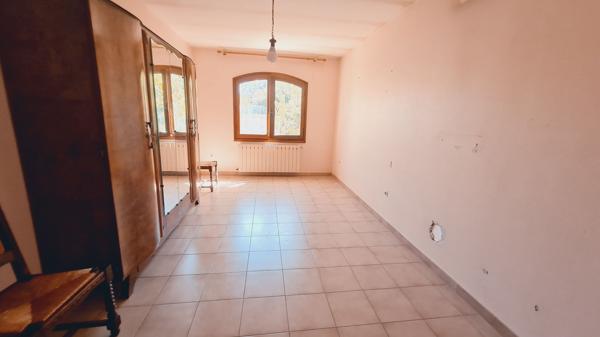 Villa familiale de 200 m² et parcelle de 650 m²avec terrain piscinable et garage à Balaruc-les-Bains