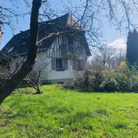 MAISON DE CHARME PORT-JEROME-SUR-SEINE (haut) - environnement privilégié - voie sans issue - proche centre -ville