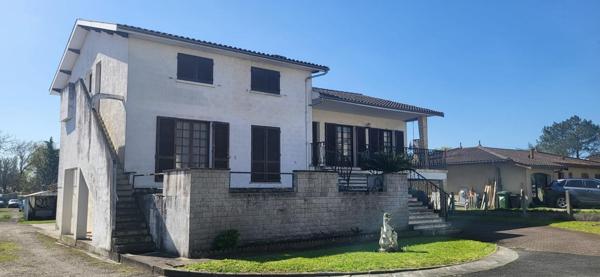 A proximité du Centre-Ville, Maison familiale et jardin