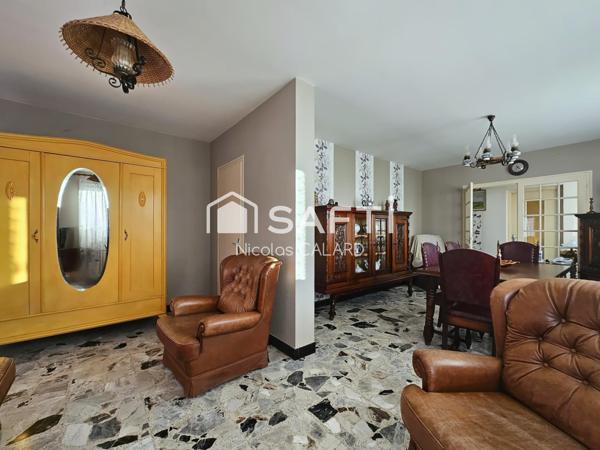 Maison avec dépendances