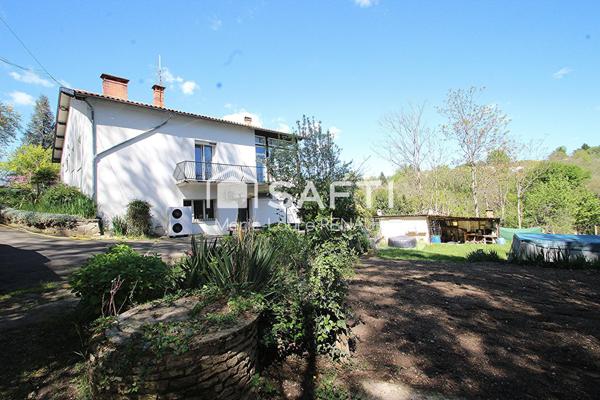 Maison traditionnelle - 4 chambres - Sous-sol 226m² et garage 35m²