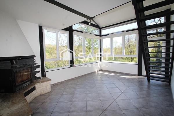 Maison traditionnelle - 4 chambres - Sous-sol 226m² et garage 35m²