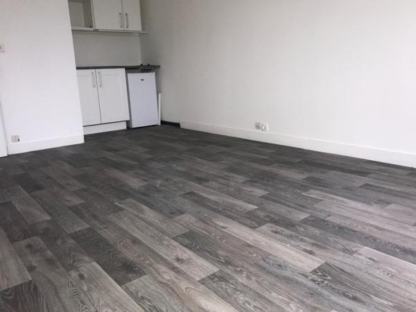Location appartement près de CORBEIL ESSONNES - 1 pièce(s) - 23 m² - 578 €/mois
