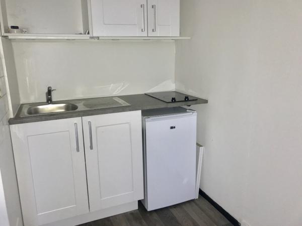 Location appartement près de CORBEIL ESSONNES - 1 pièce(s) - 23 m² - 578 €/mois