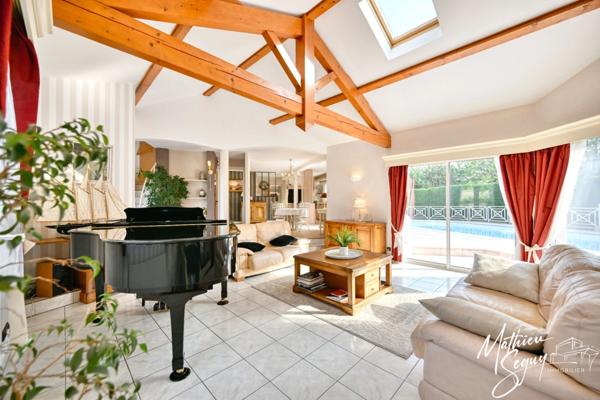THURINS - Agréable maison sur parcelle de 936 m²