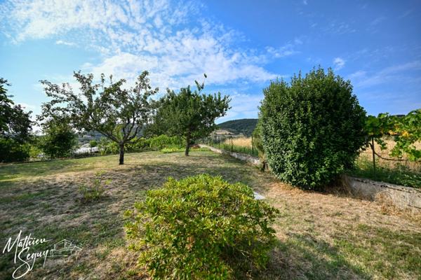 THURINS - Agréable maison sur parcelle de 936 m²