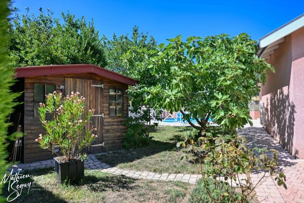 THURINS - Agréable maison sur parcelle de 936 m²